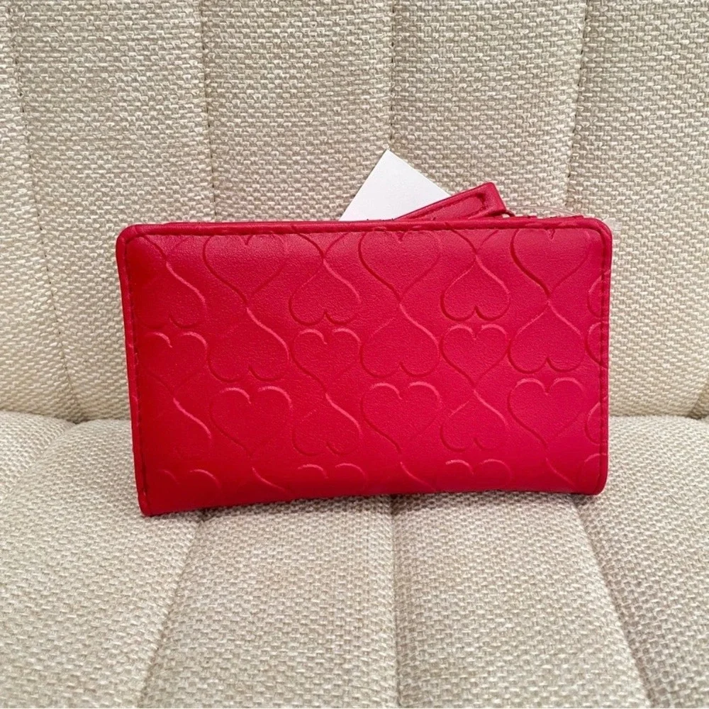 NEW Betsey Johnson Bifold Wallet Women Embossed Heart‎ Snap Zipper Closure